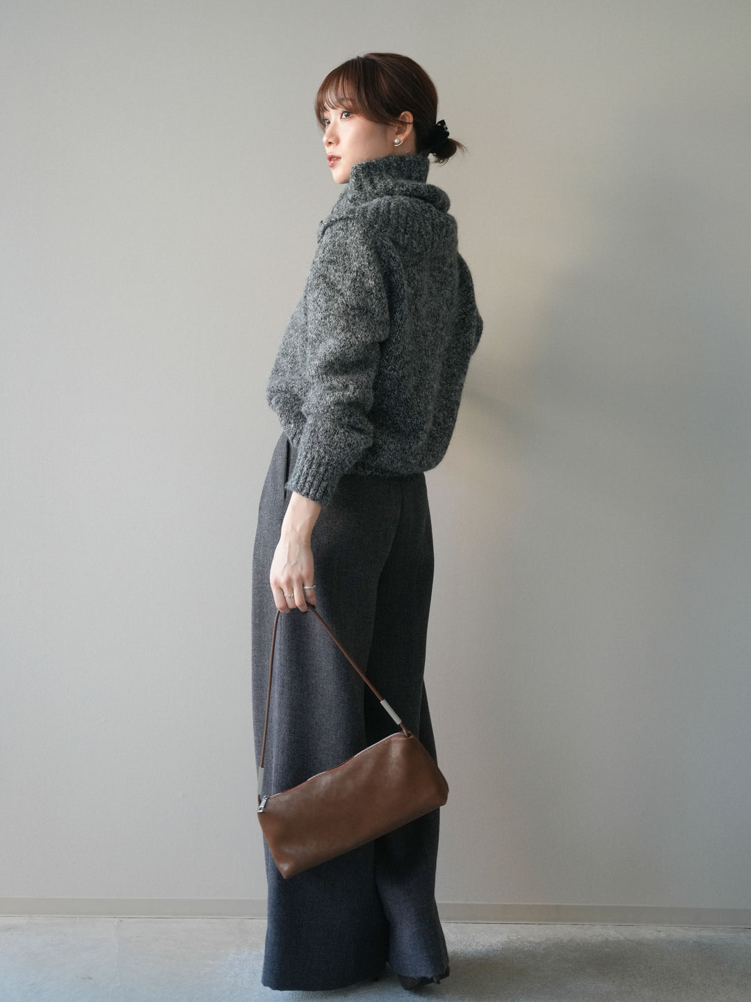 [予約]ウールタッチベルト付ワイドパンツ/charcoal