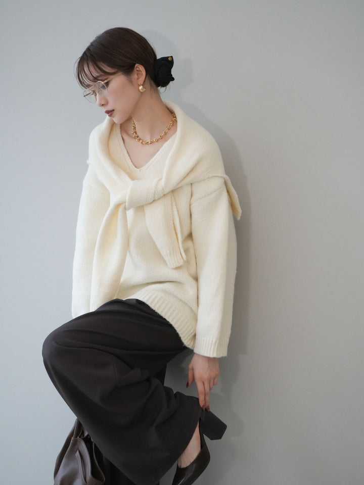 [予約]ストール付きVネックニットプルオーバー/white