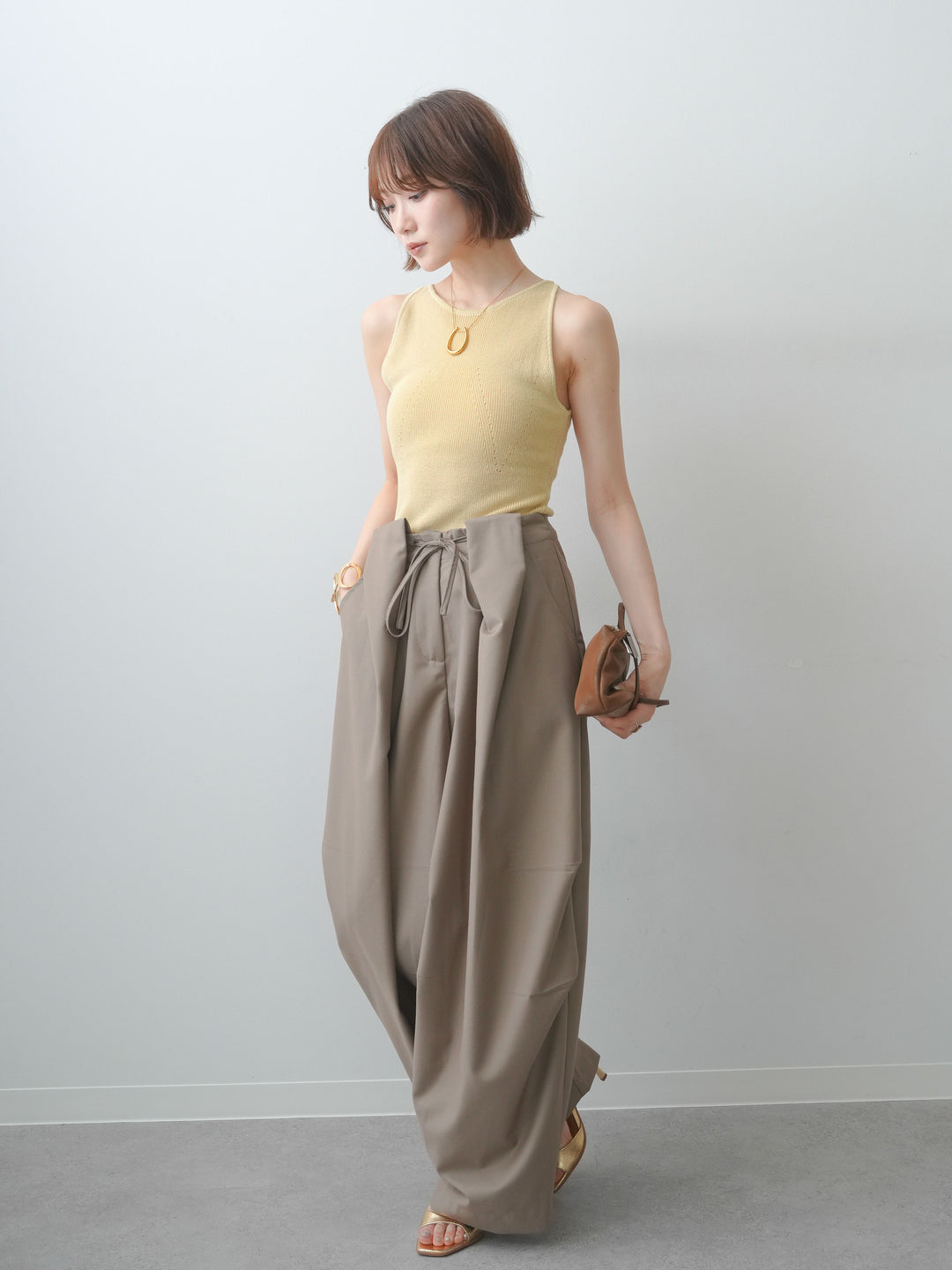[SET]バックスリットニットタンクトップ+ベルトループカーブタックワイドパンツ(2set)