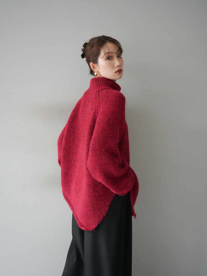 [予約]アシンメトリーハイネックニットプルオーバー/red
