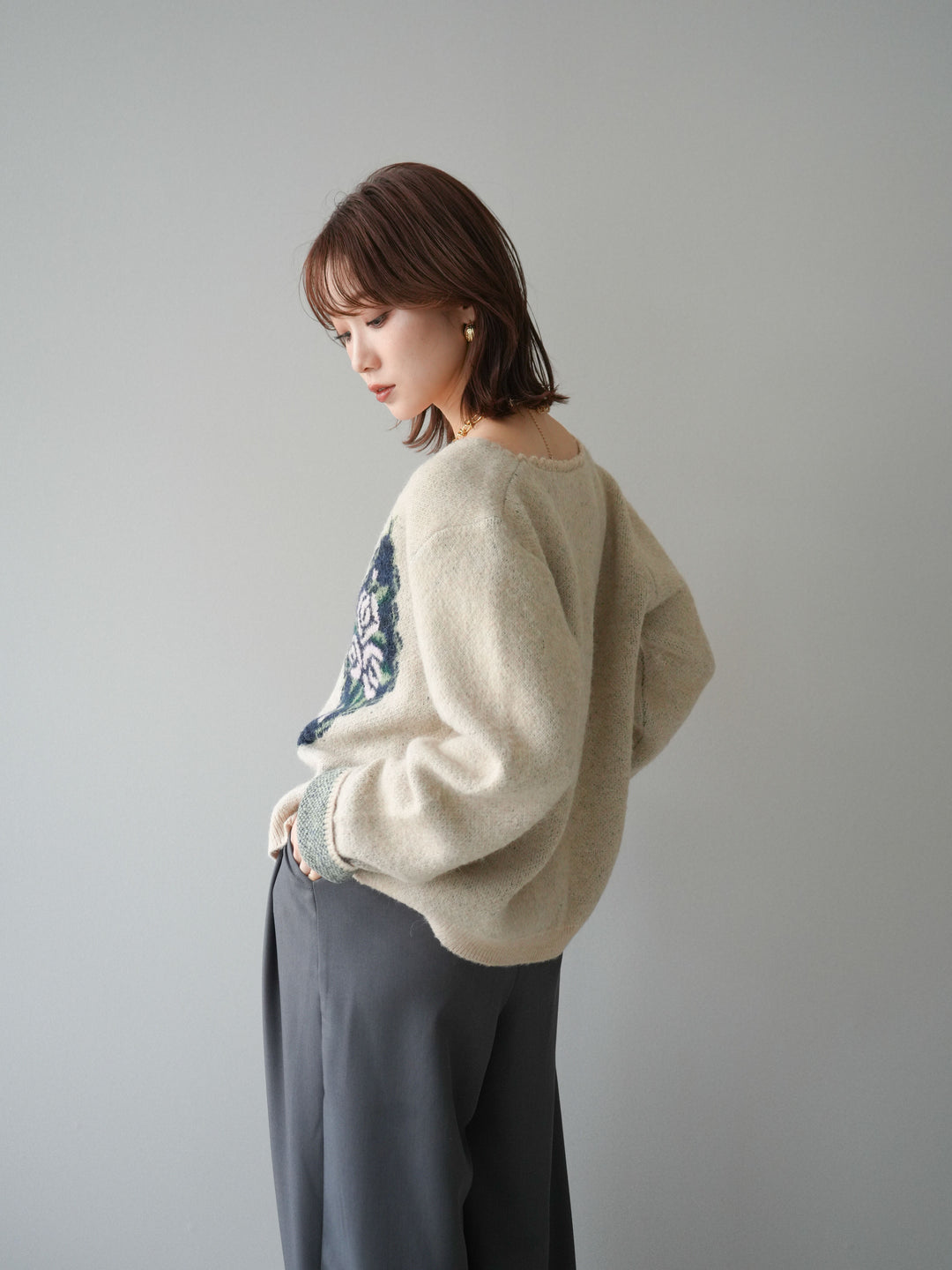 [予約]アンティークフラワージャガードニットカーディガン/ivory