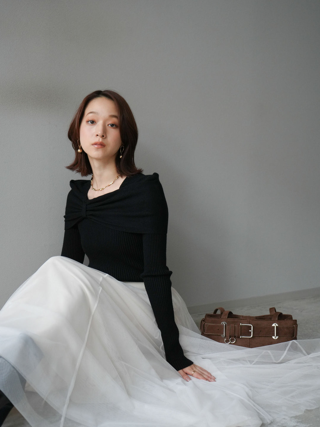 [予約]リボンモチーフオフショルリブニットトップス/black