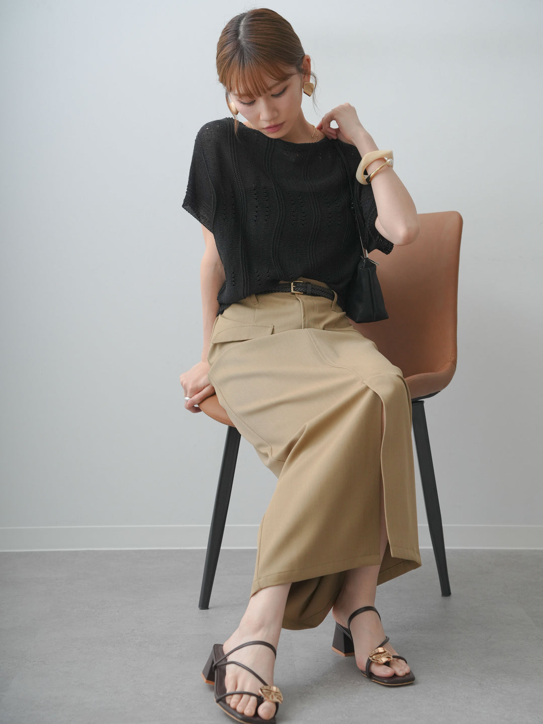 [SET]アイレットサマーニットトップス+クレープデシンフラップ付きストレートスカート(2set)