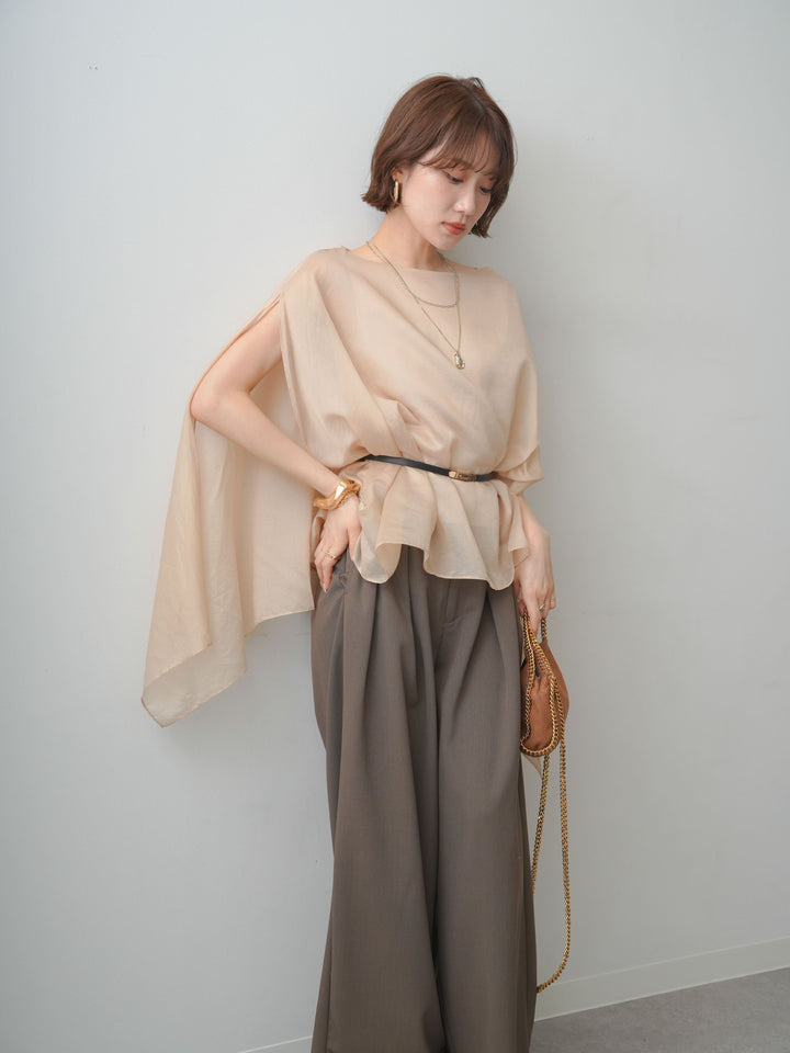 [予約]ベルト付シアーケープレイヤードブラウス/beige