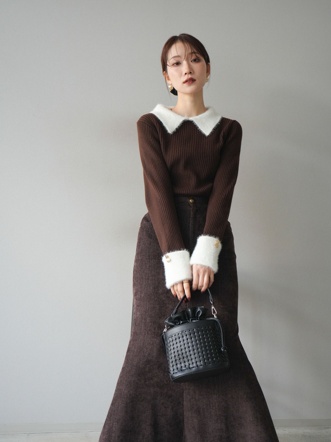 [SET]シャギー襟リブニットトップス+ベルベットマーメイドスカート(2set)