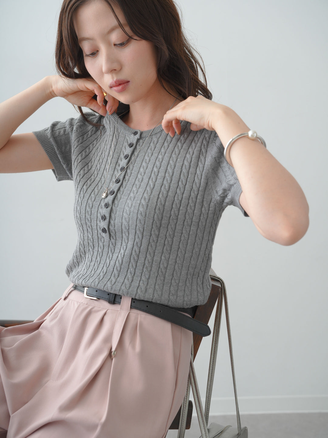 [予約]ヘンリーケーブルハーフニットトップス/gray