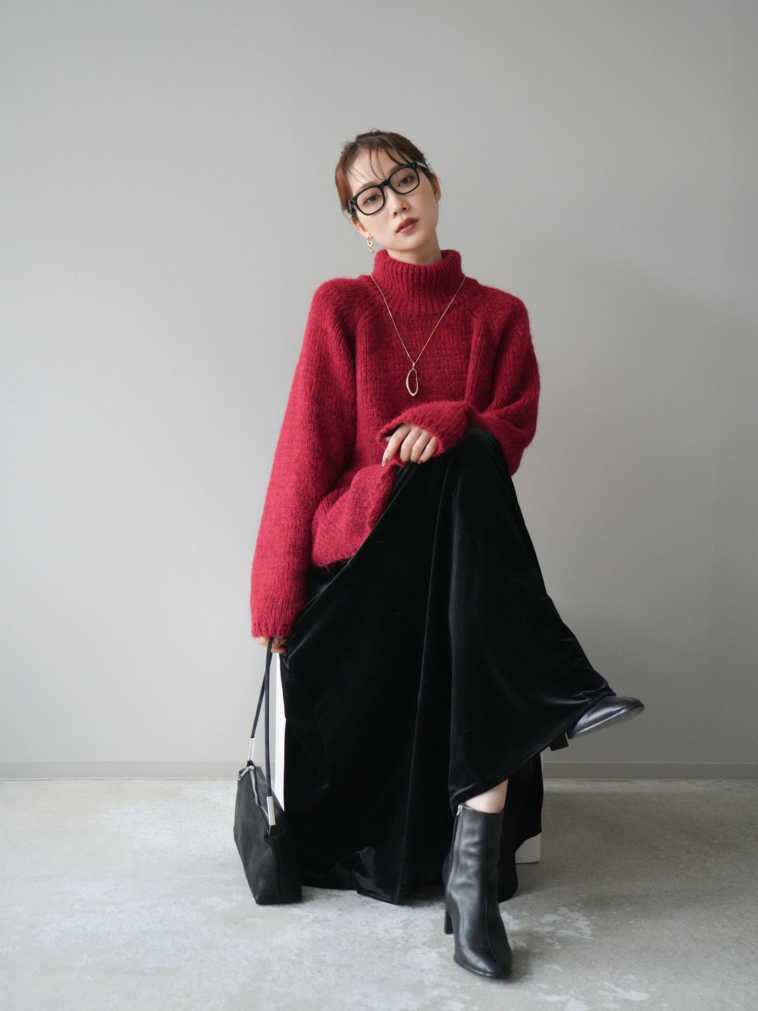 [予約]アシンメトリーハイネックニットプルオーバー/red