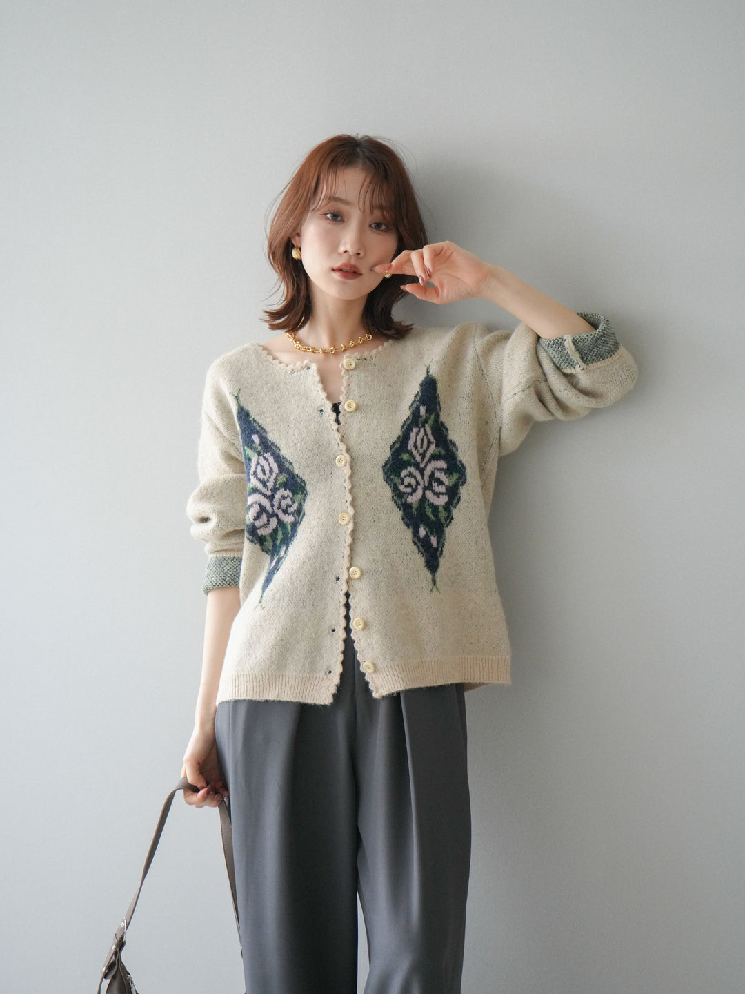 [予約]アンティークフラワージャガードニットカーディガン/ivory