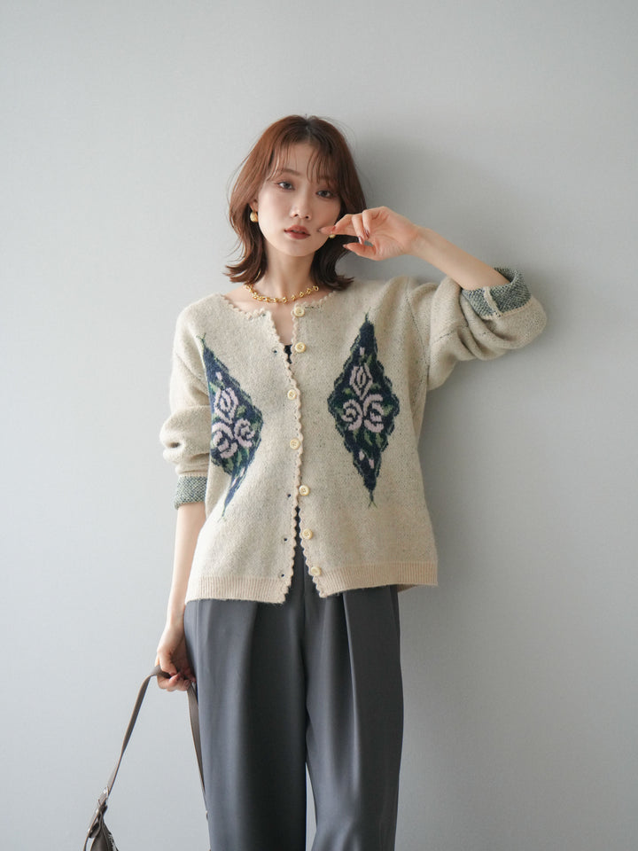 [予約]アンティークフラワージャガードニットカーディガン/ivory
