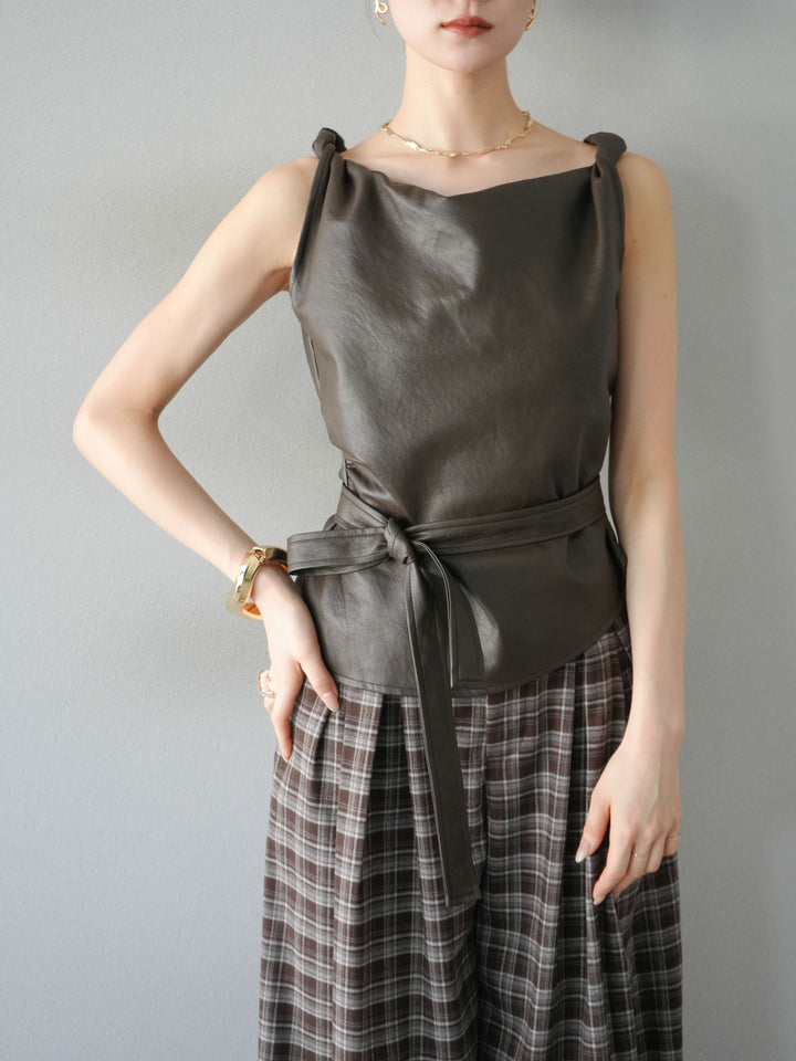 [予約]レザースリーブレスプルオーバー/ブラウン