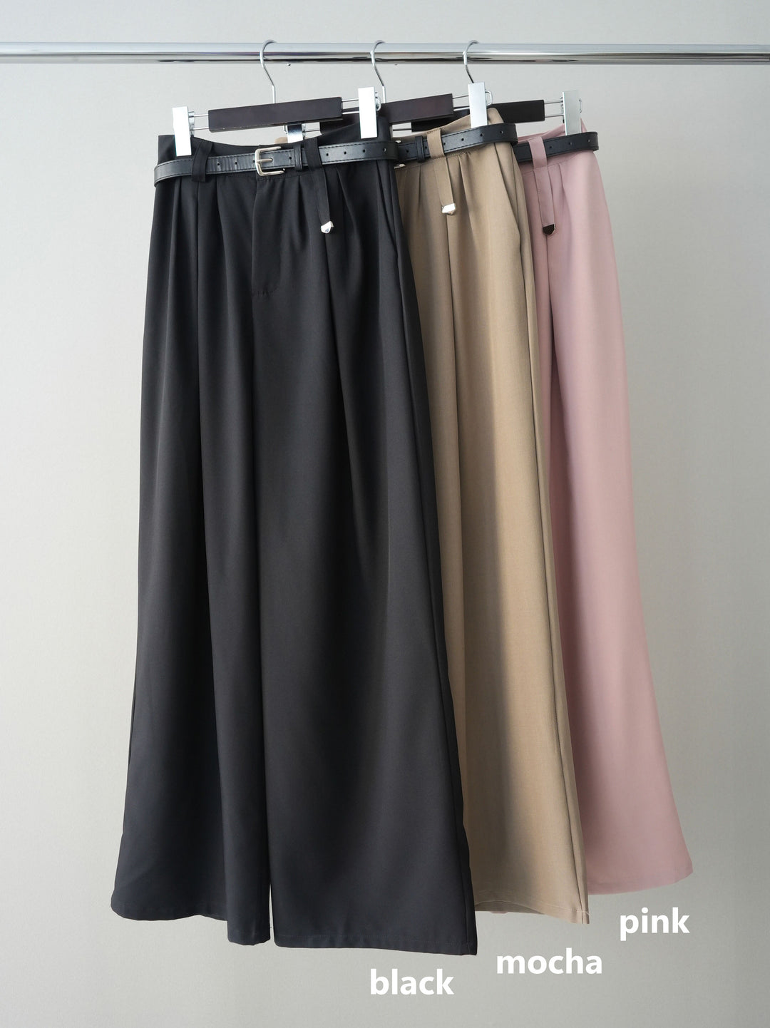 [SET]ボウタイ裾プリーツライトジャケット+ベルト付キーホルダーモチーフワイドパンツ(2set)