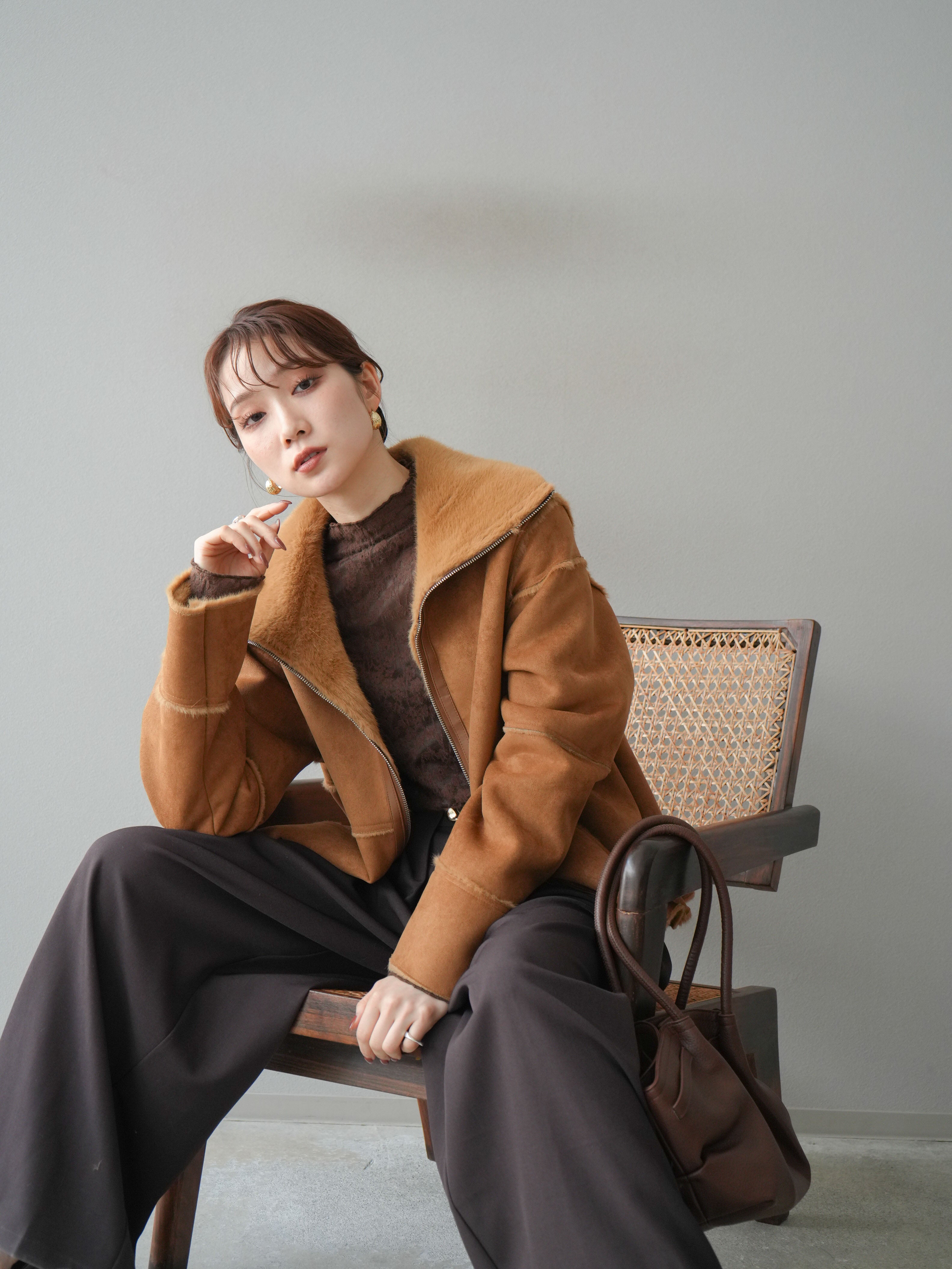 予約]スタンドカラームートンZIPジャケット/camel – Lumier