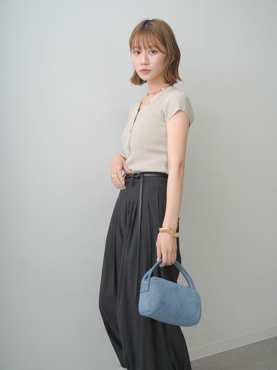 [予約]ネックレイヤードヘンリーVネックリブニットトップス/beige