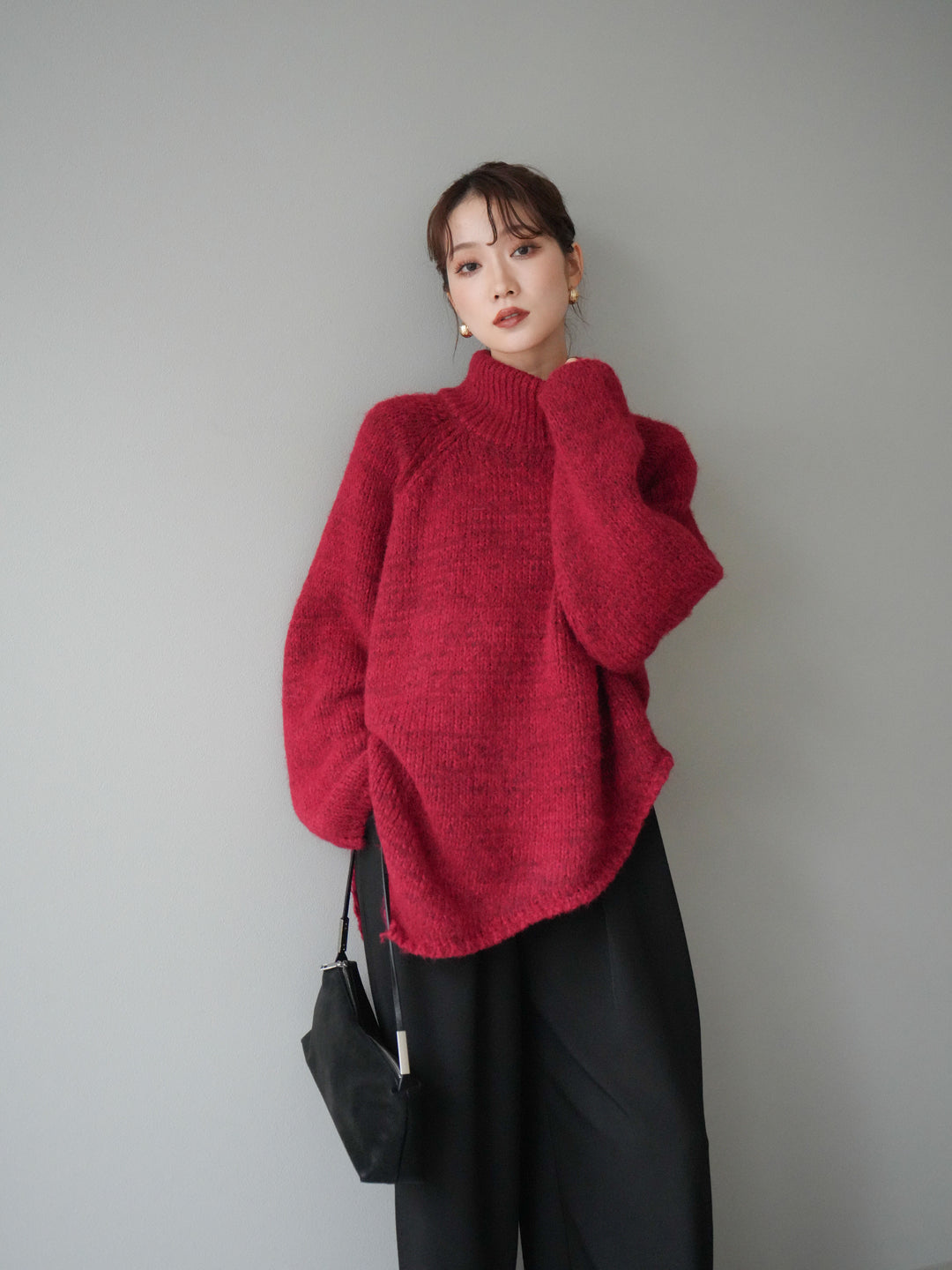 [予約]アシンメトリーハイネックニットプルオーバー/red