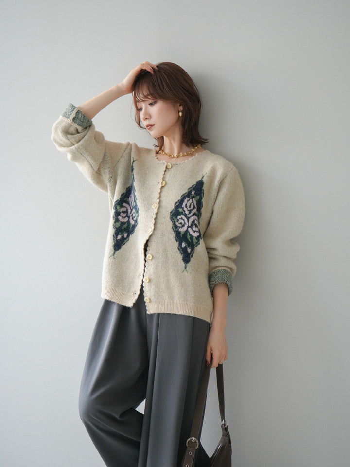 [予約]アンティークフラワージャガードニットカーディガン/ivory