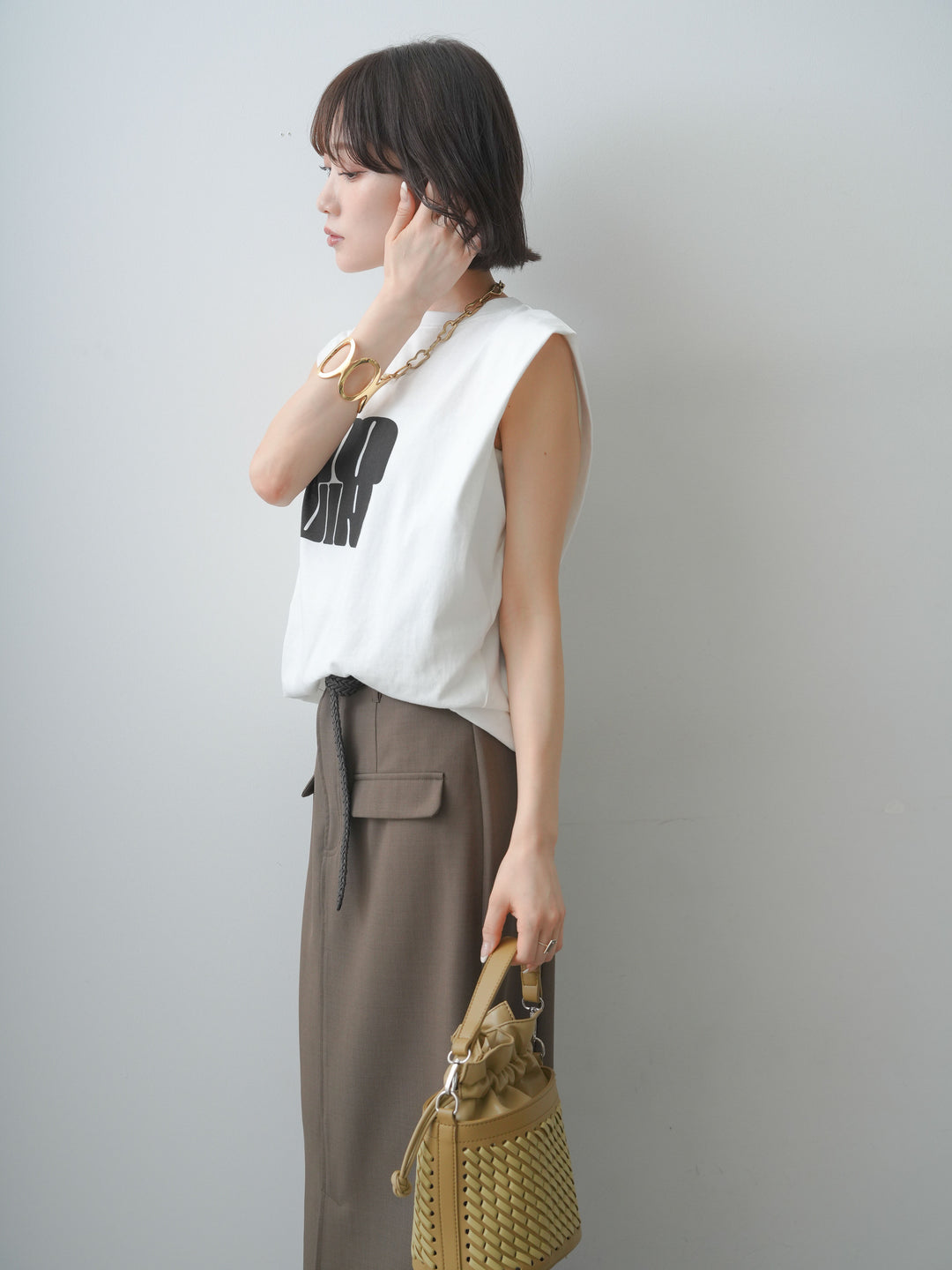[SET]ショルダータックノースリーブオーバーTEE+ショルダータックノースリーブオーバーTEE+クレープデシンフラップ付きストレートスカート(3set)