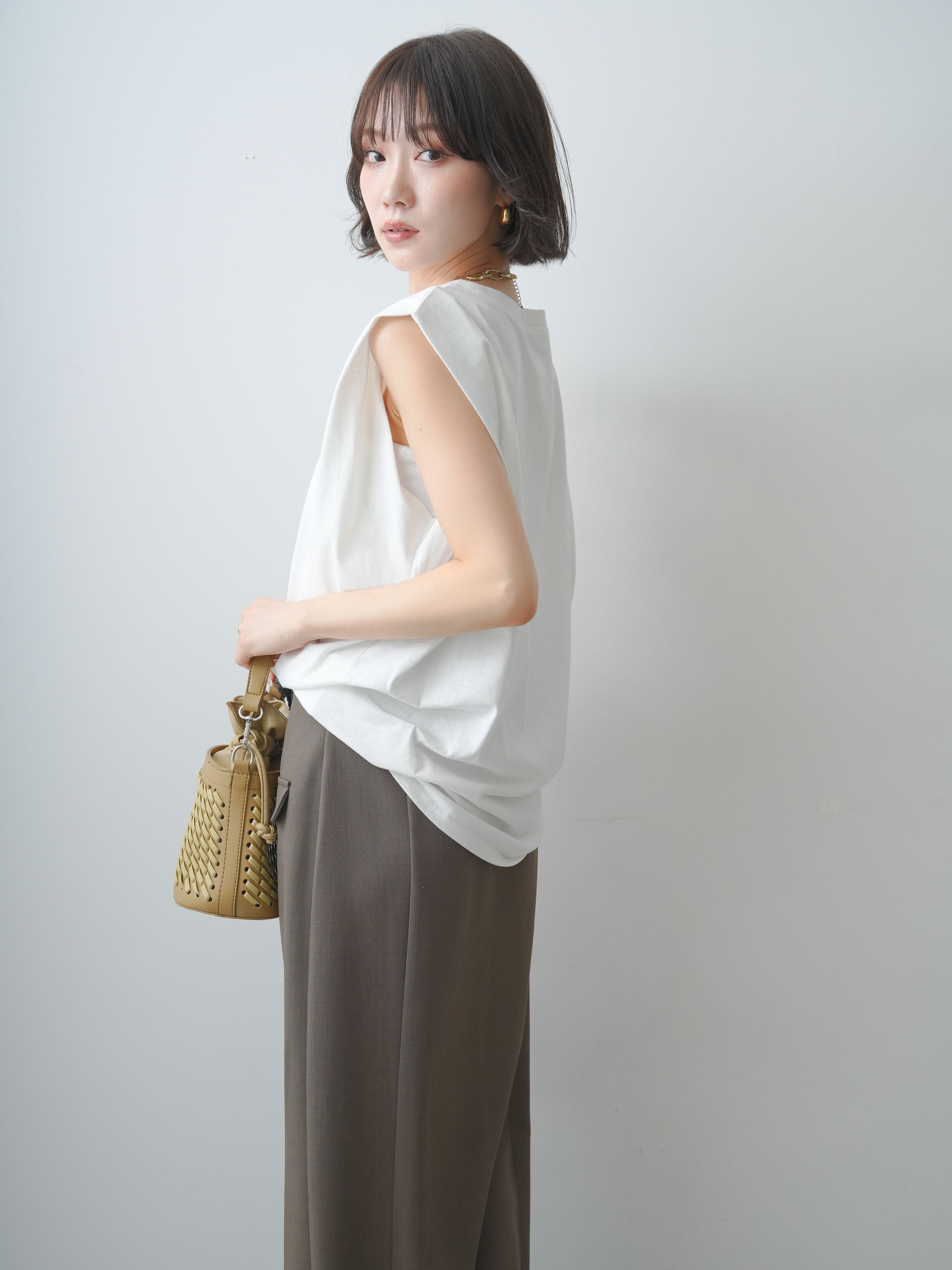 予約]ショルダータックノースリーブオーバーTEE/off – Lumier