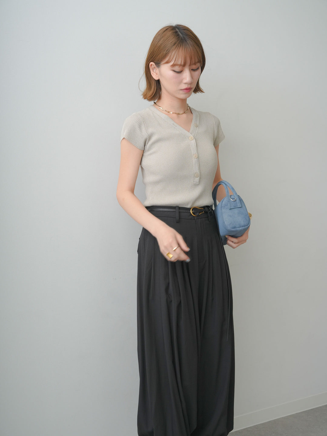 [SET]ネックレイヤードヘンリーVネックリブニットトップス+選べるアクセセット(2set)