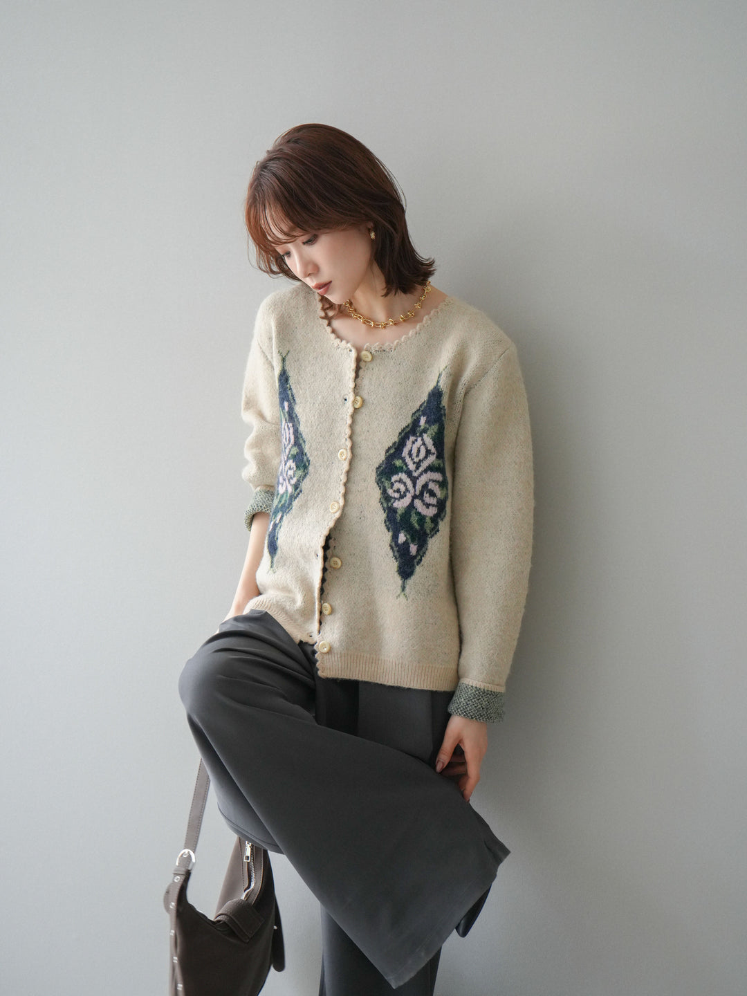 [予約]アンティークフラワージャガードニットカーディガン/ivory