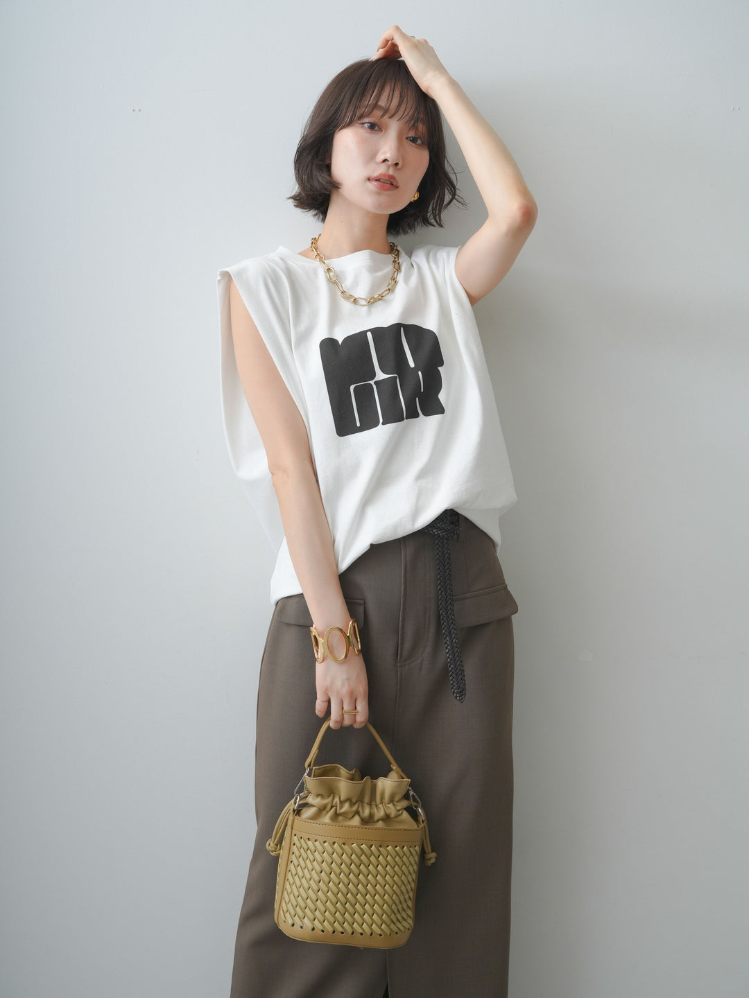 [予約]ショルダータックノースリーブオーバーTEE/off