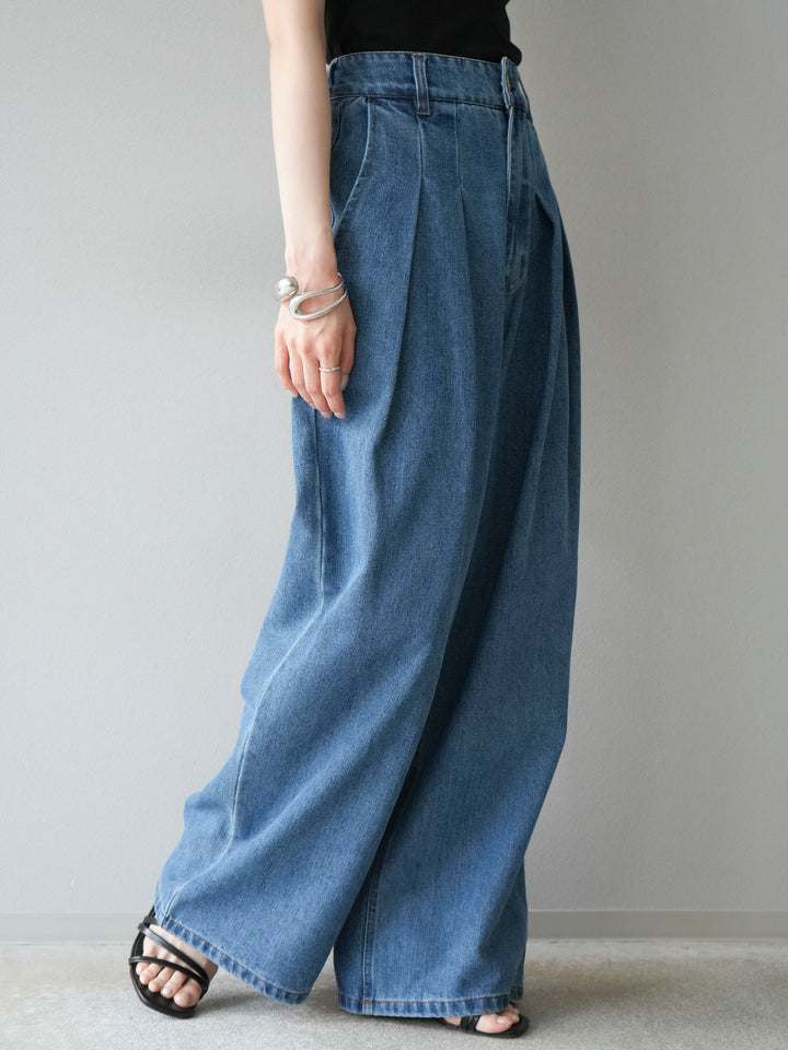 【預購】雙褶寬牛仔褲/藍色