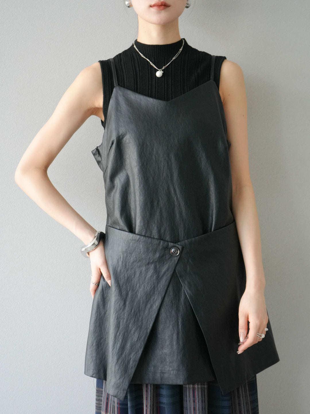 [予約]レイヤードレザーキャミソールチュニック/ブラック