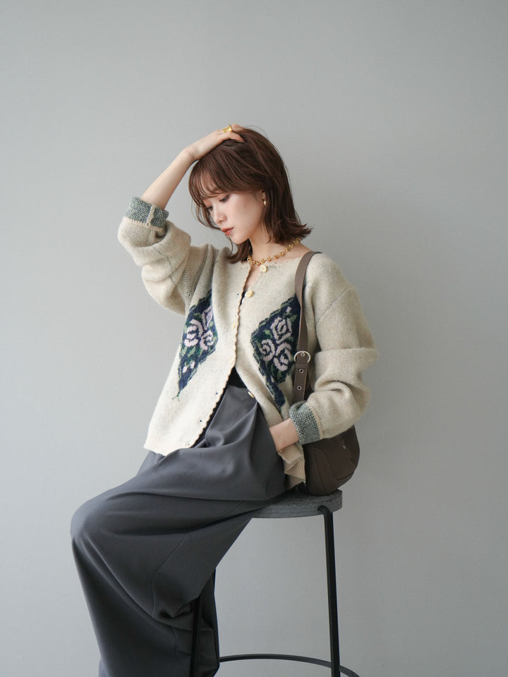 [予約]アンティークフラワージャガードニットカーディガン/ivory