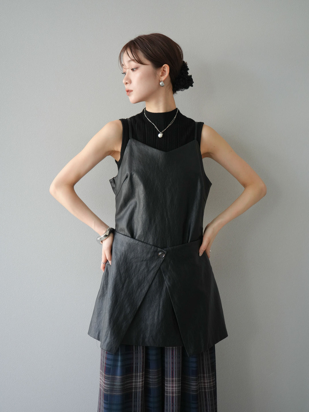 [予約]レイヤードレザーキャミソールチュニック/ブラック