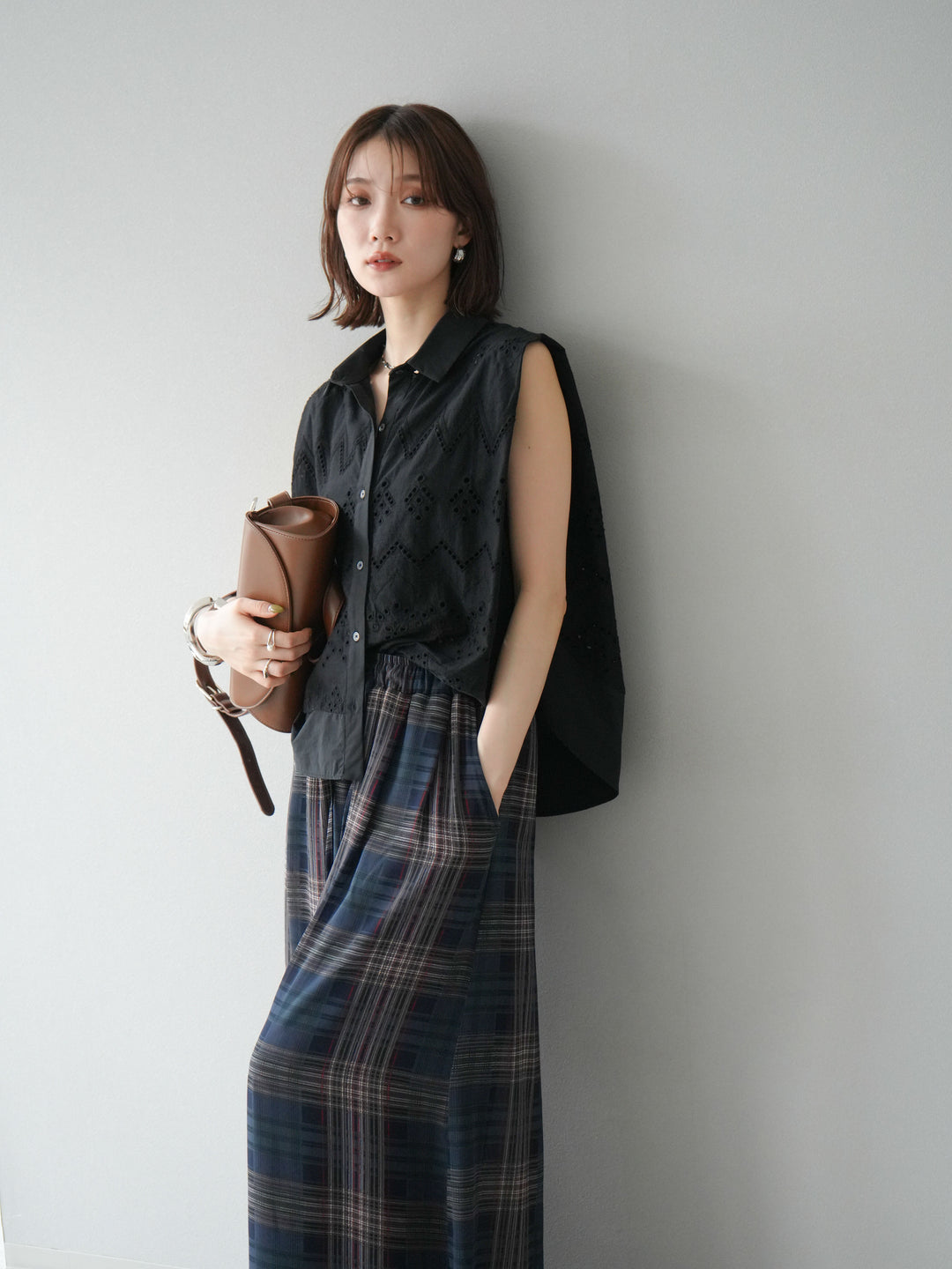 [予約]エンブロイダリーレースタックショルダーブラウス/ブラック