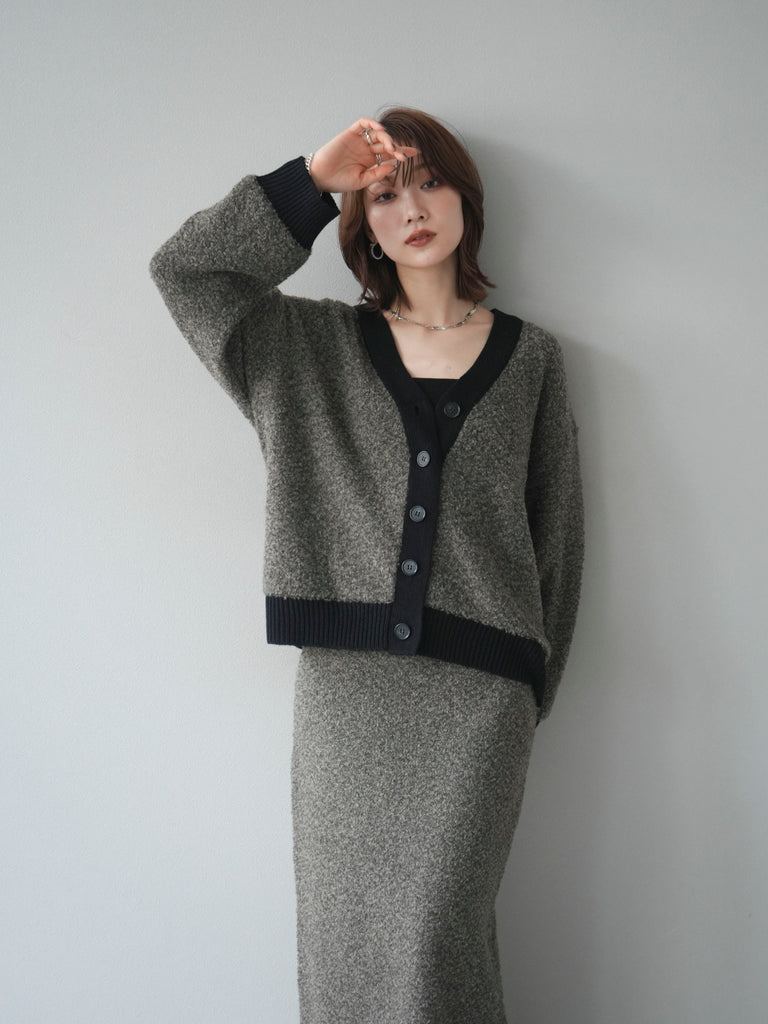 予約]ブークレバイカラーニットカーディガン/charcoal – Lumier