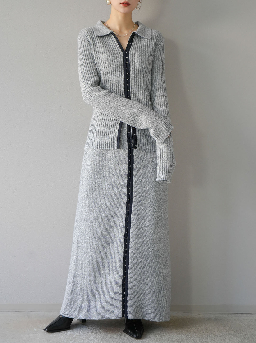 [預訂] 鉤花多向針織半身裙/灰色