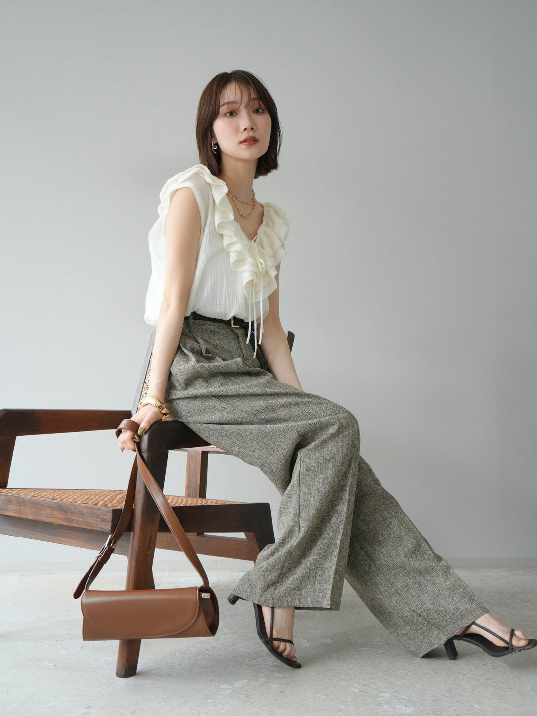 [予約]ワッシャーラッフルノースリーブブラウス/アイボリー