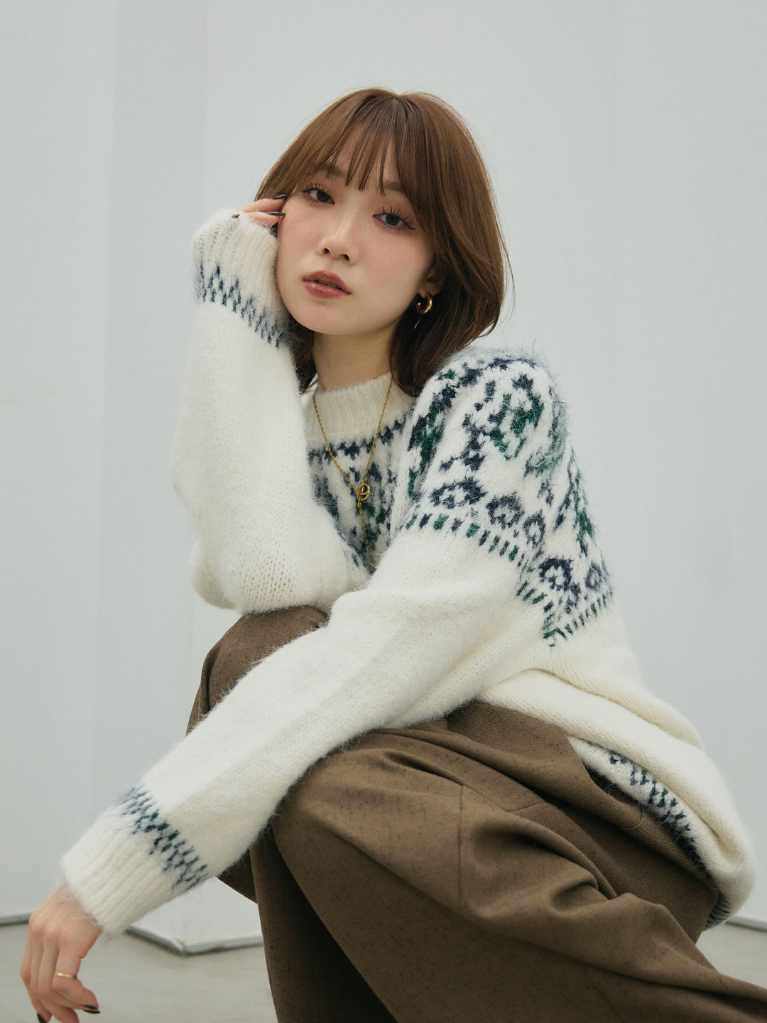 【Allure】[SET]ノルディック柄モックネックオーバニットプルオーバー+モックスカルゼサイドタックコクーンパンツ(2set)