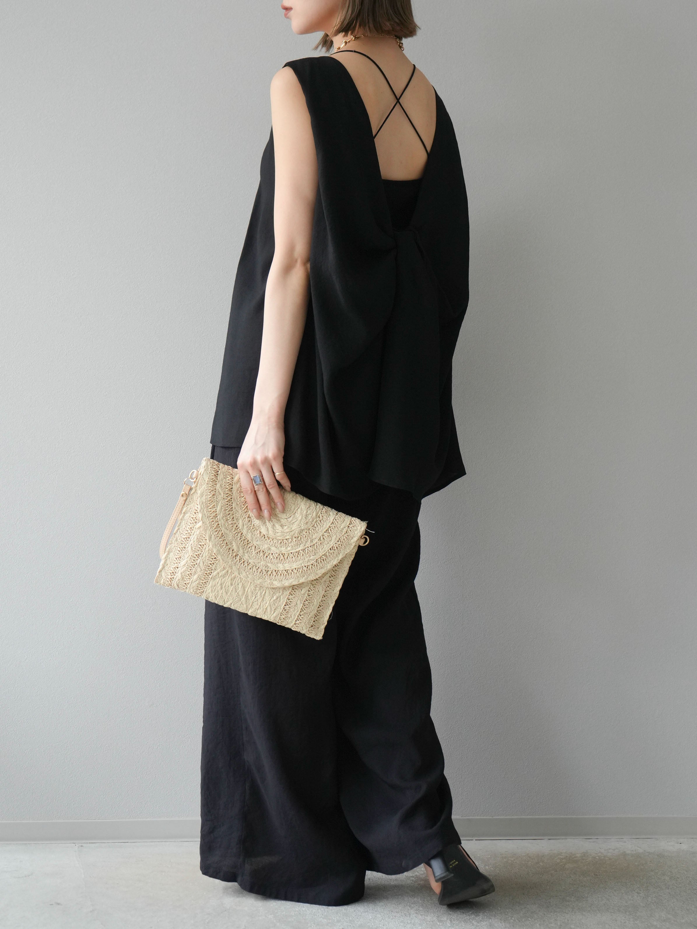 SET]シボ加工バックツイストブラウス+シボ加工イージーワイドパンツ
