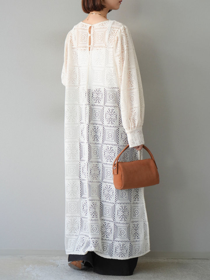 [預購] 皮帶環設計寬褲/黑色