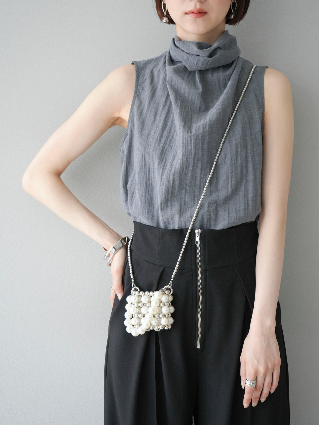 [SET] 後繫帶無袖上衣 + 可選飾品套裝（2 套）