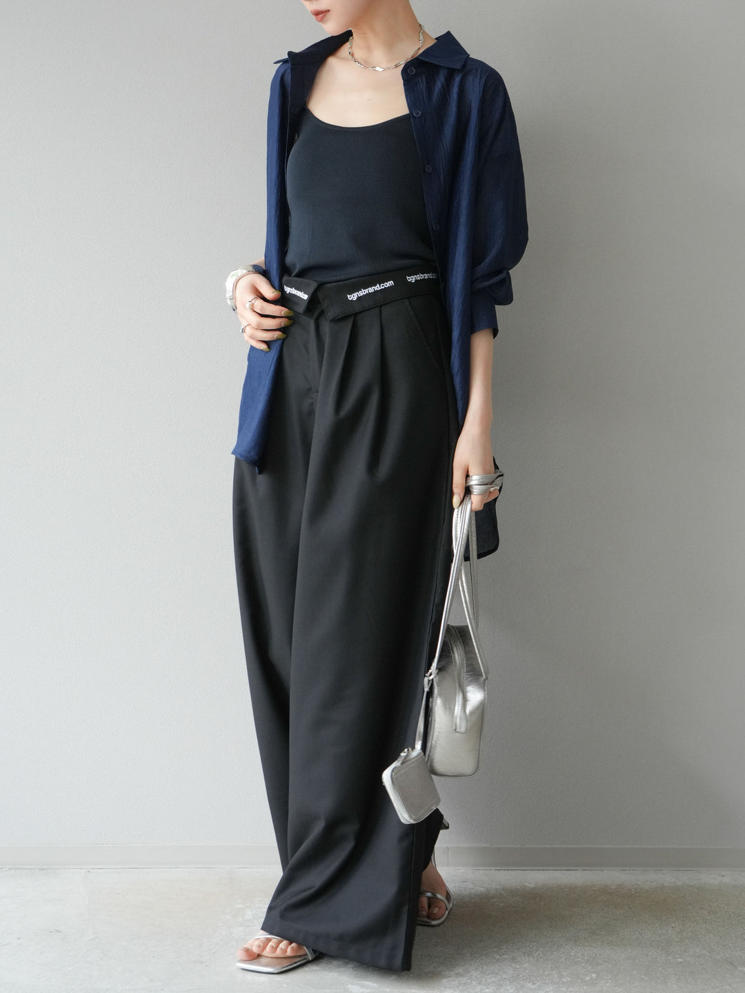 [予約]ウエスト折り返しロゴタックワイドパンツ/ブラック