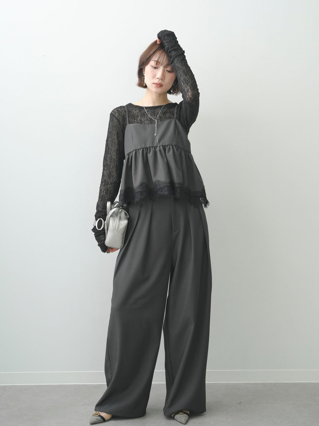 [SET]ツイルレースヘムキャミソール+メッシュレースバックオープントップス+ツイルタックワイドパンツ(3set)