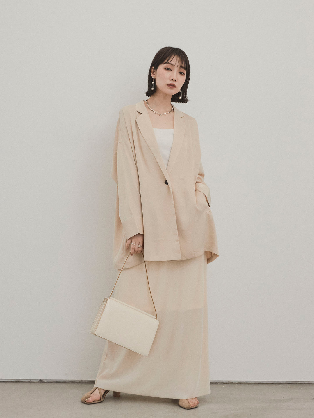 [SET] 霧面緞面外套 + 天鵝絨半身裙 (2set)