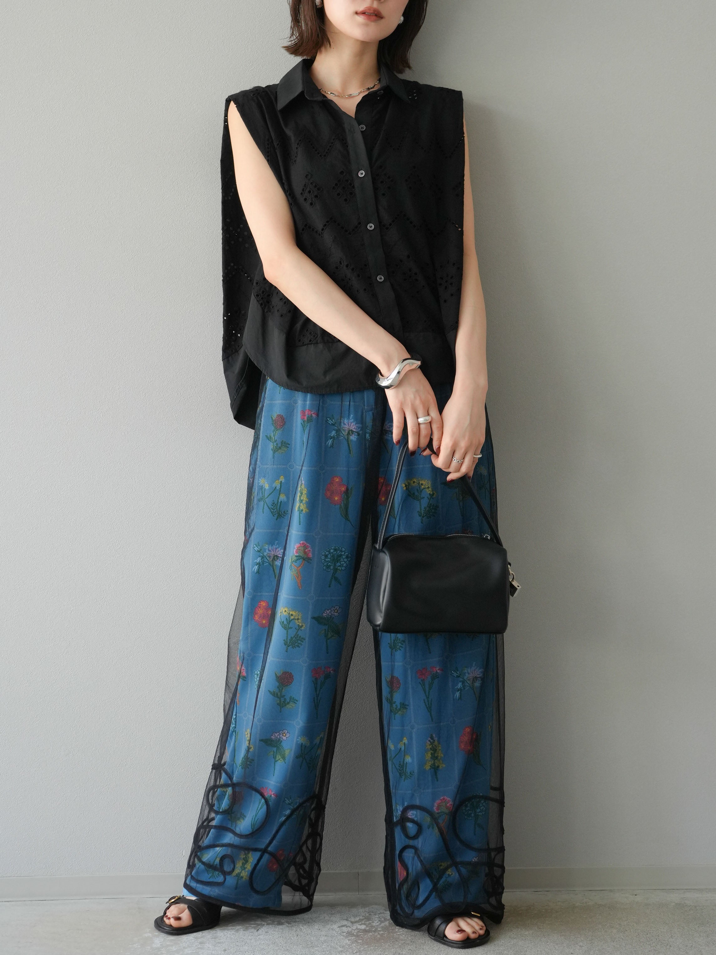 予約]パッチワークフラワープリントイージーパンツ/ブルー – Lumier