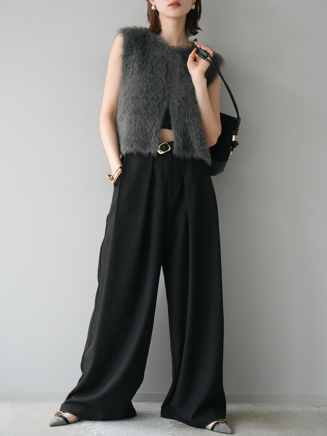 [預購] 皮帶環設計寬褲/黑色