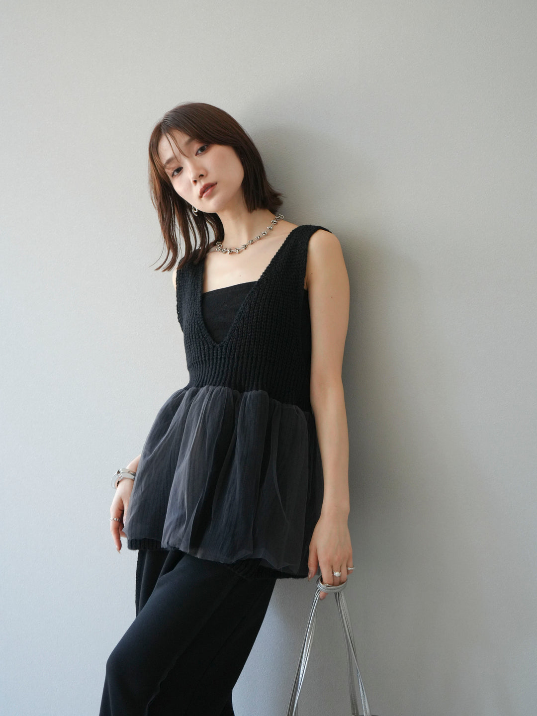 [予約]チュールレイヤードペプラムニットベスト/ブラック