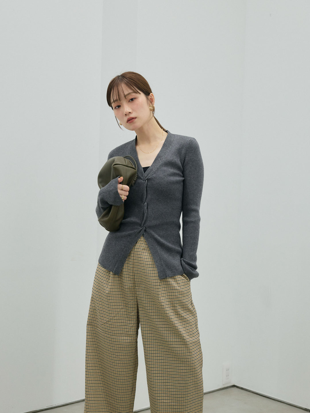 【Allure】[SET]フロントツイストリブニットトップス+チェック柄タックワイドパンツ(2set)