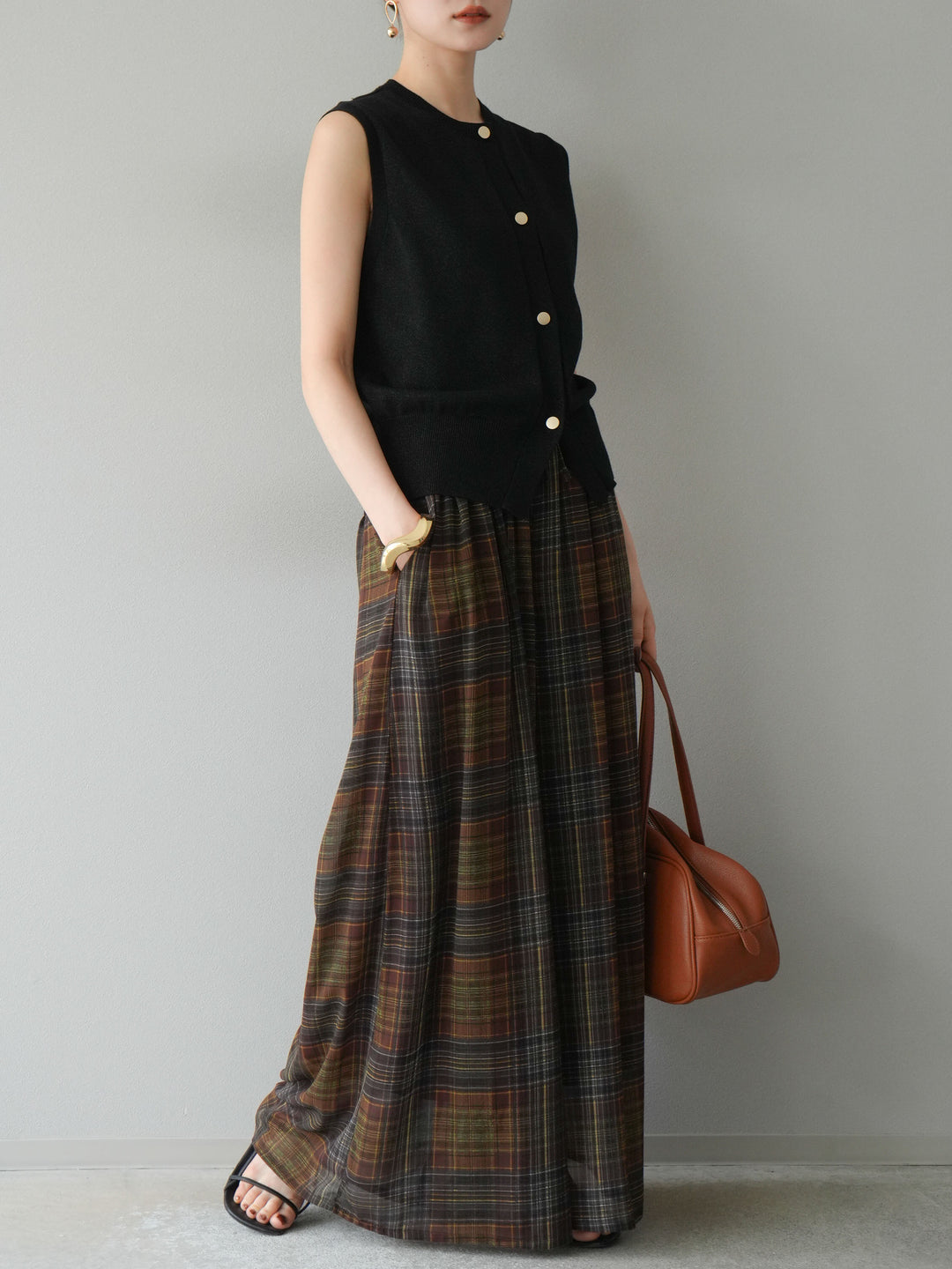 [SET] 金銀絲針織背心 + 透視格紋寬鬆褲 (2 件套)