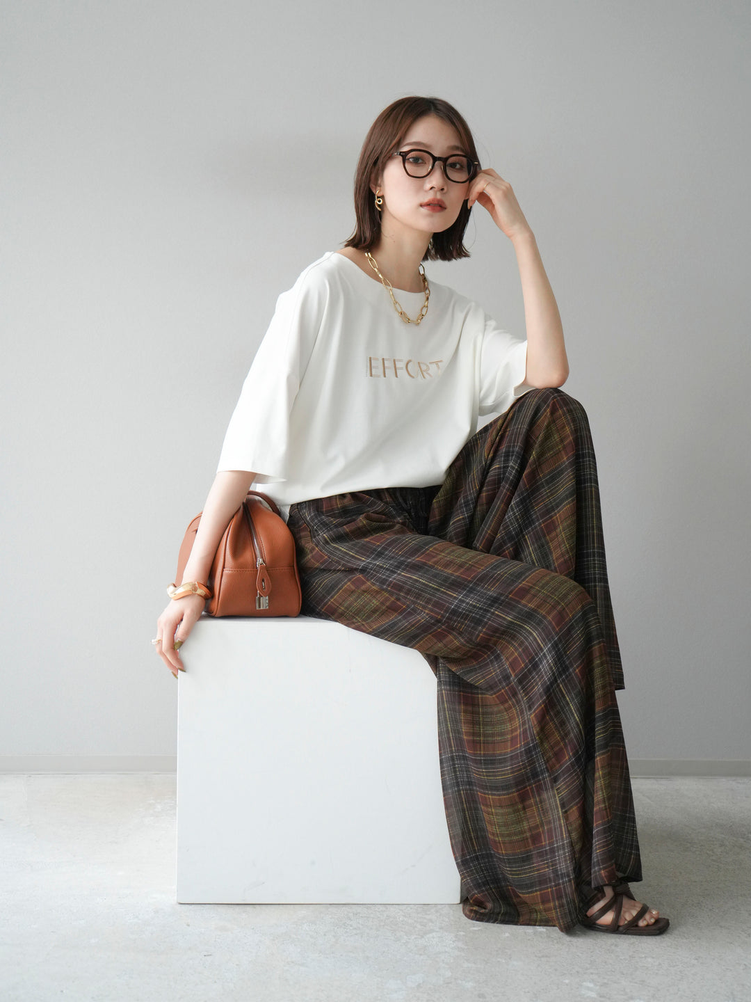 [予約]異素材メタリックロゴ刺繍×プリントTシャツ/オフ