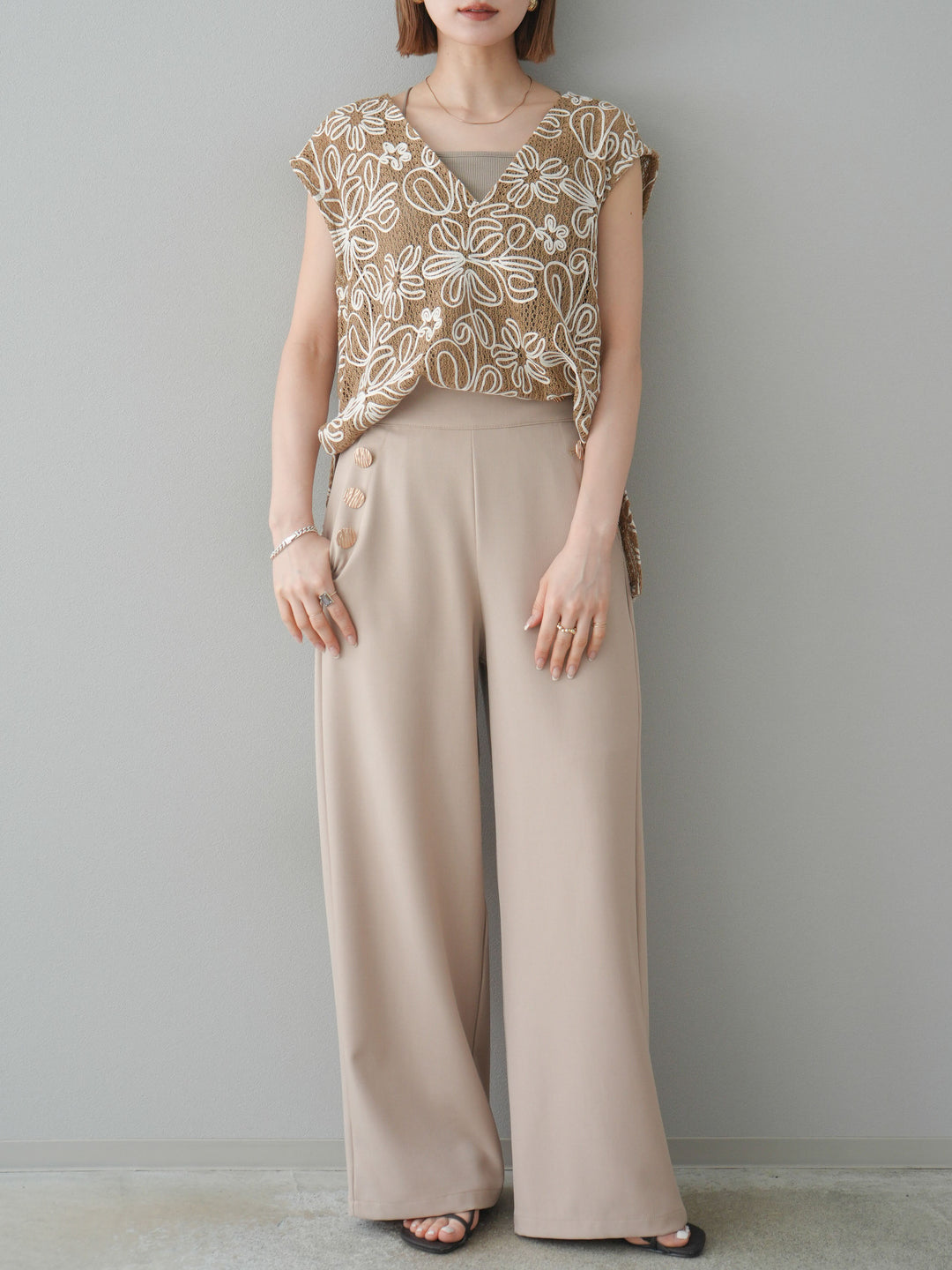 [予約]メッシュコード刺繍ベスト/ベージュ