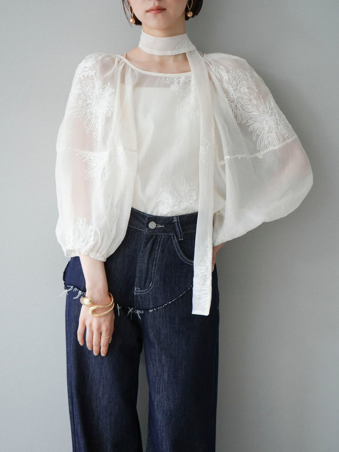 [予約]刺繍シアーバルーンスリーブブラウス/アイボリー