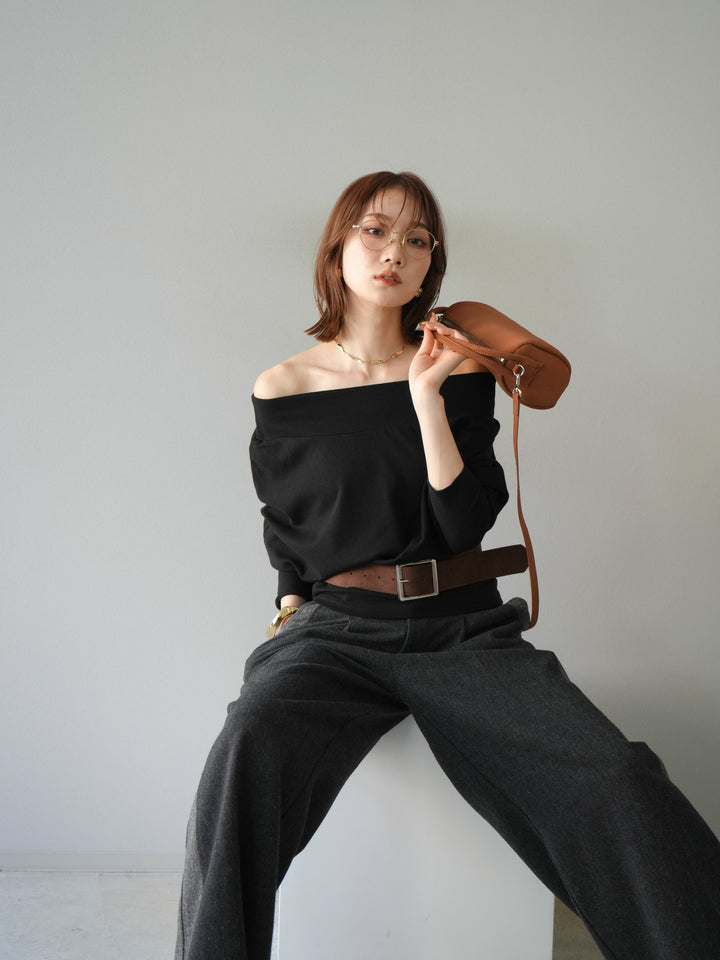 [予約]ベルト付オフショルカットソー/ブラック
