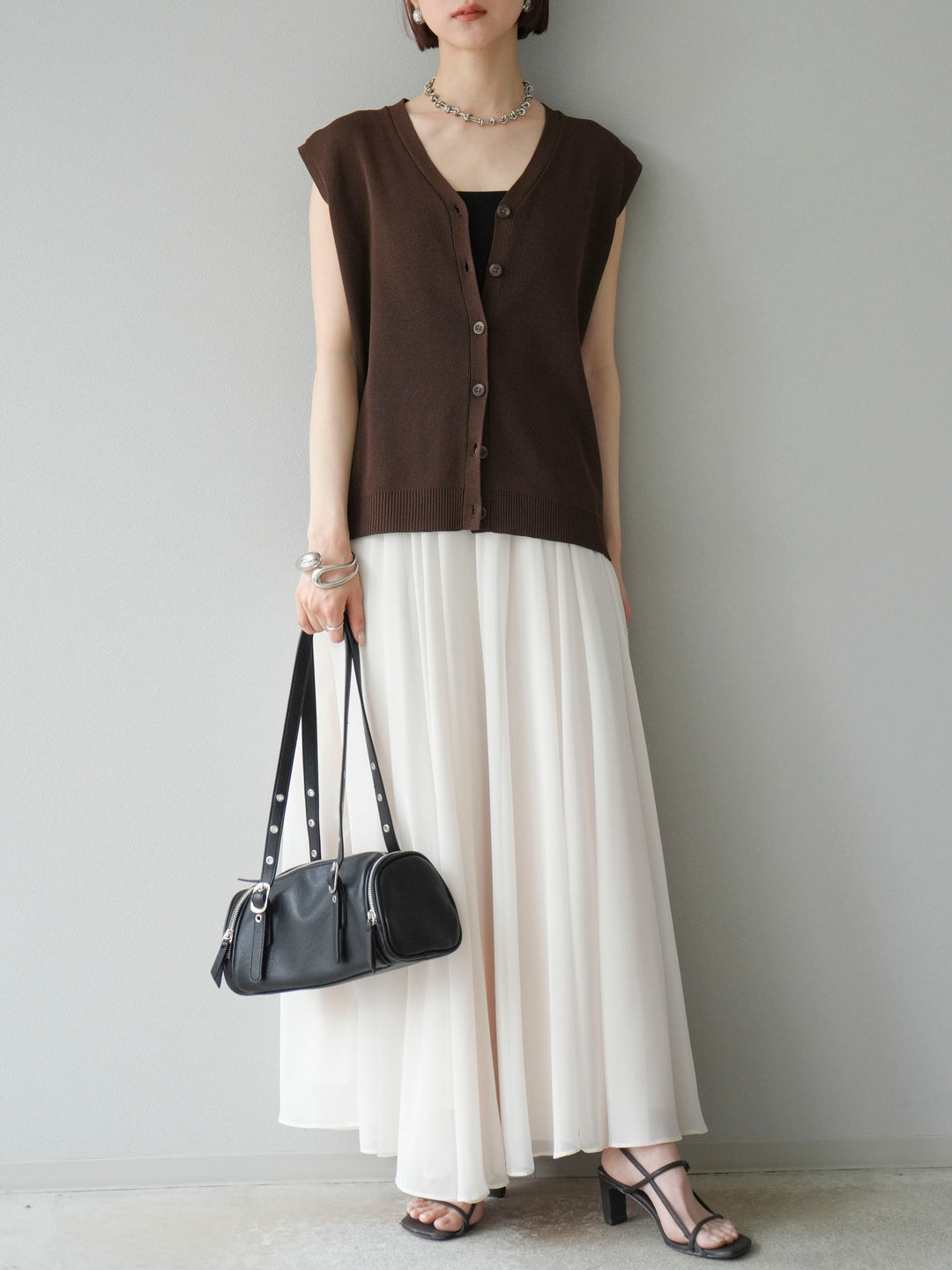 [予約]Vネックレーヨンニットベスト/ブラウン