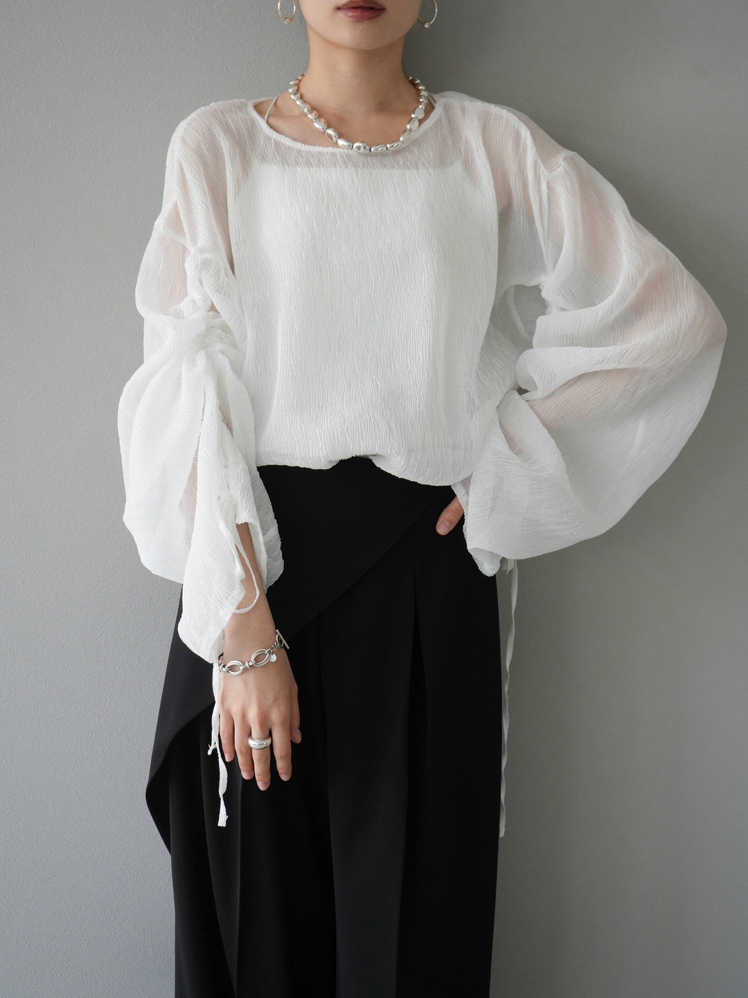 [Pre-order] Willow sheer shirred sleeve pullover/off-white